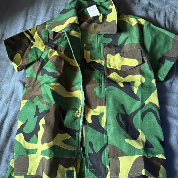 Boys Army suit - Picture 2 of 4